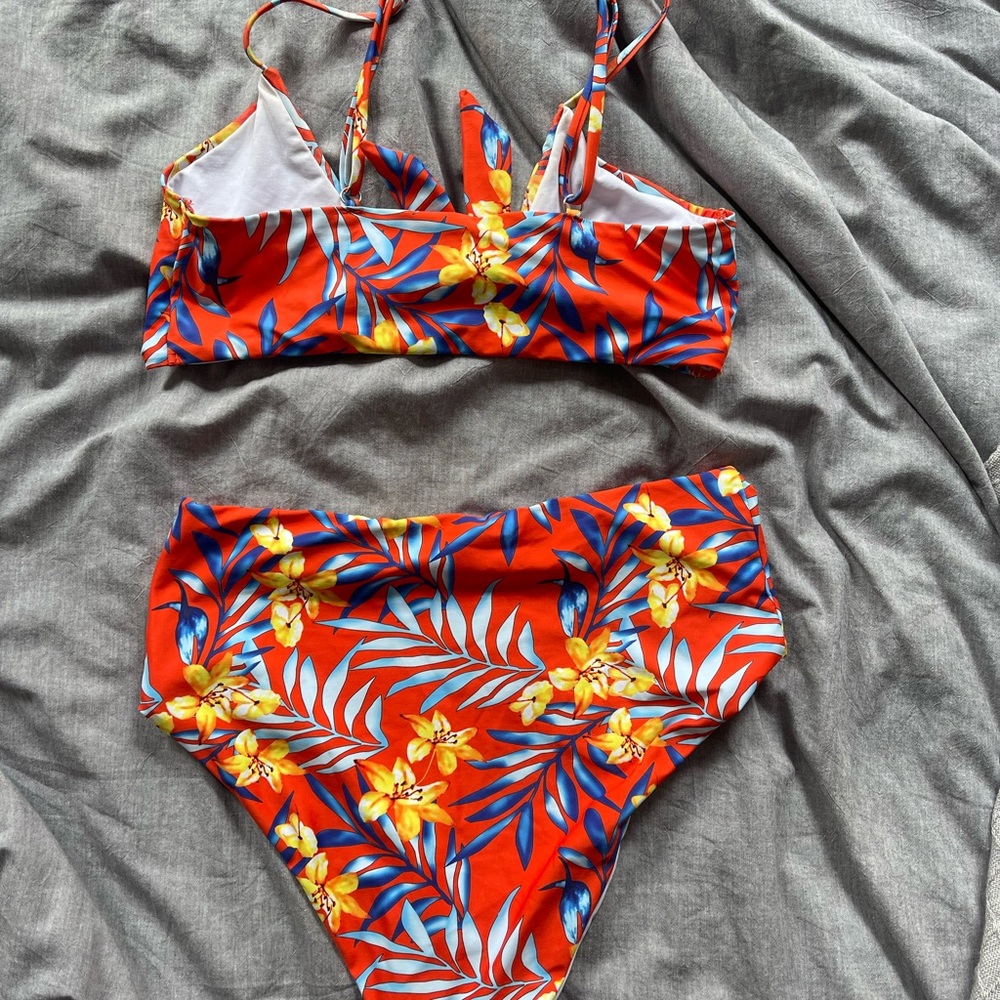 High Wasted Bikini Set - Picture 2 of 2